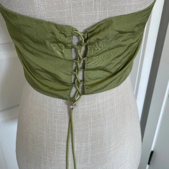 Forever 21 | Toggle Drawstring Halter Crop Top – Lace-Up Back, Size M - Picture 7 of 13